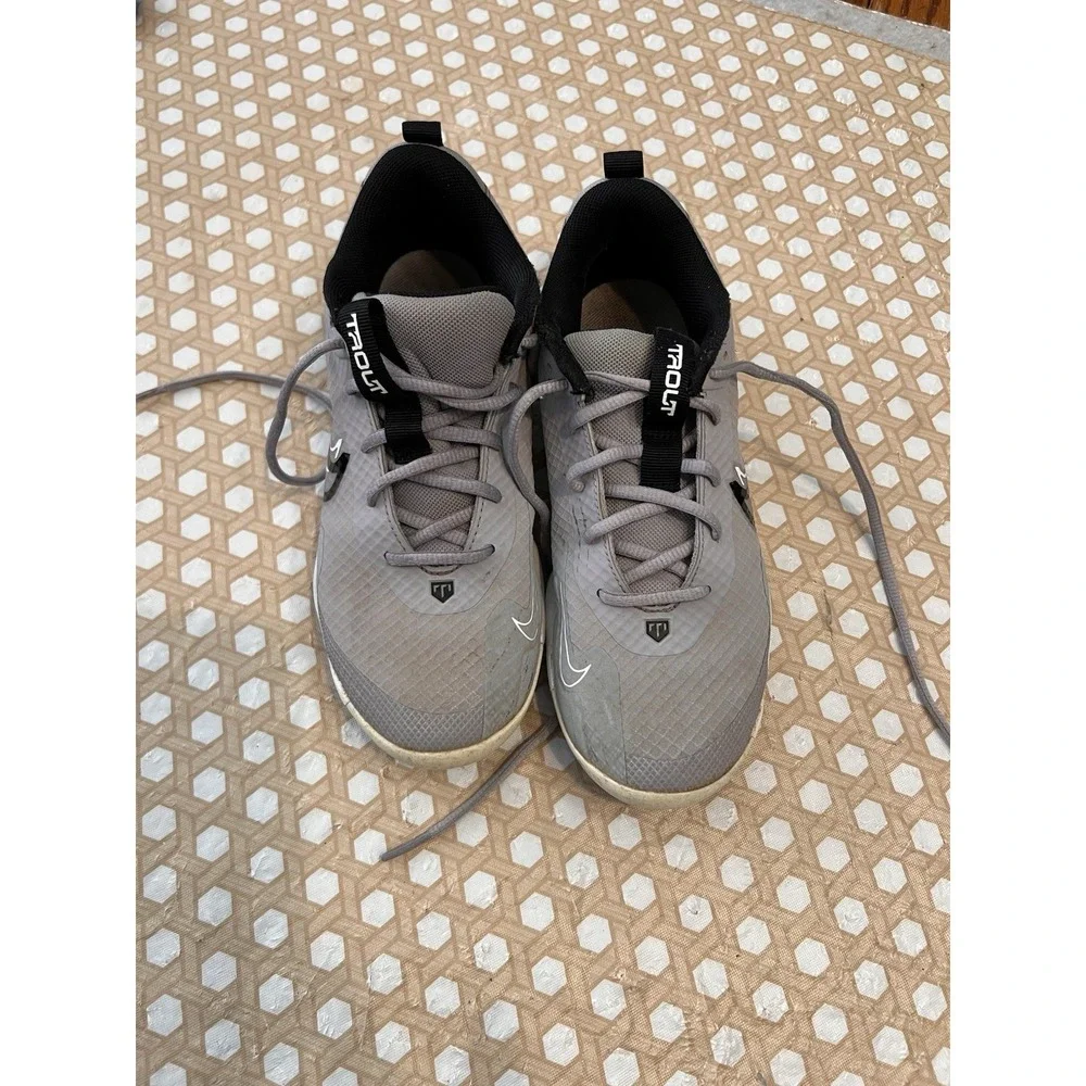 Nike Trout Baseball Cleats Gray Black Size 4.5Y FB6340-002
